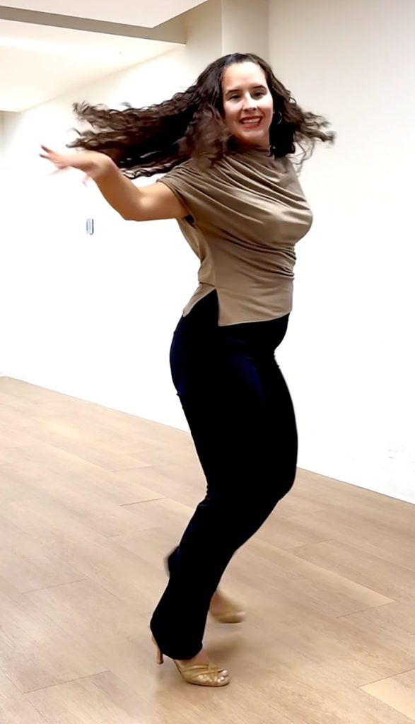 Gia, professeure de salsa solo chez SalsaStyle Genève
